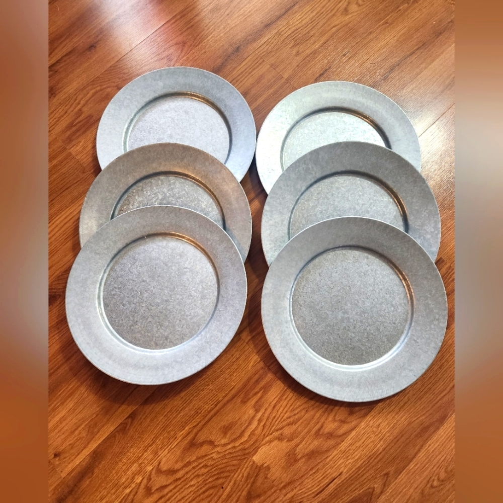 Set of 6 Farmhouse Chargers